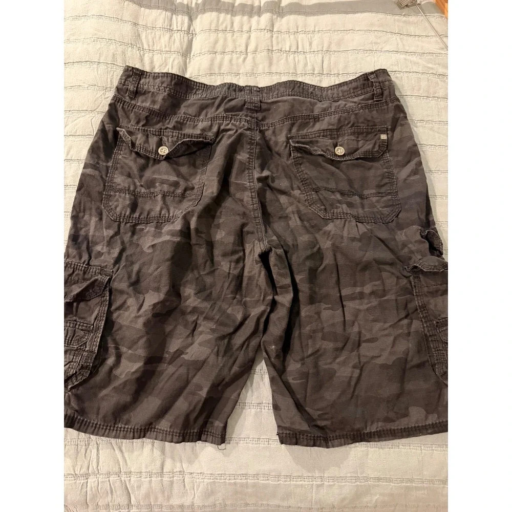 Buckle Black Mens Athletic Fit Cargo Shorts Grey Camo Size 38 Ripstop Utility